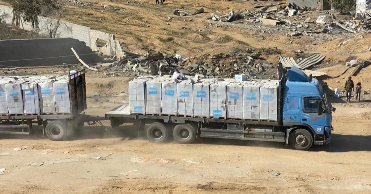 Ceasefire between Israel and Hamas holds as aid is brought into Gaza