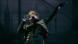 My Chemical Romance Waves White Flag in Dallas Cowboys Cheerleader War