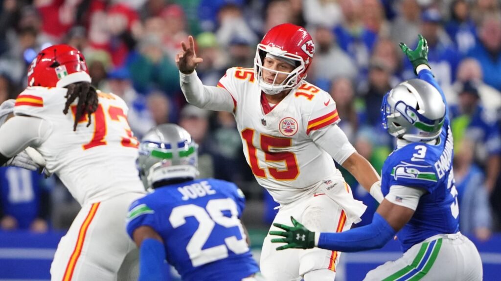 NFL: Seattle Seahawks hand Kansas City Chiefs first season loss as Jaxon Smith-Njigba stars and Patrick Mahomes struggles | NFL News